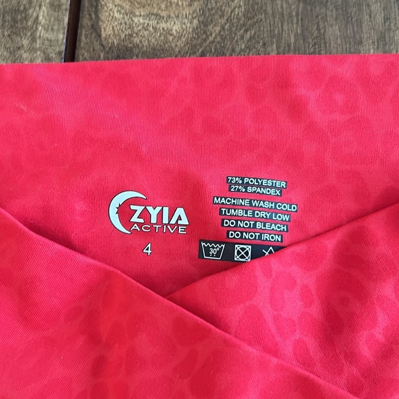 Cute red leggings - Picture 3 of 4